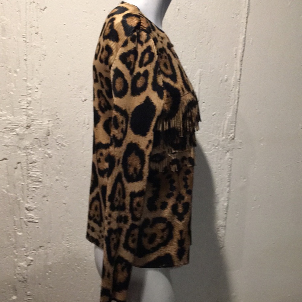 🌼Chico’s Leopard Fringe Jacket.  Small - Picture 4 of 11